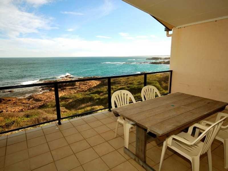 6b Ocean Street, Fishermans Bay NSW 2316
