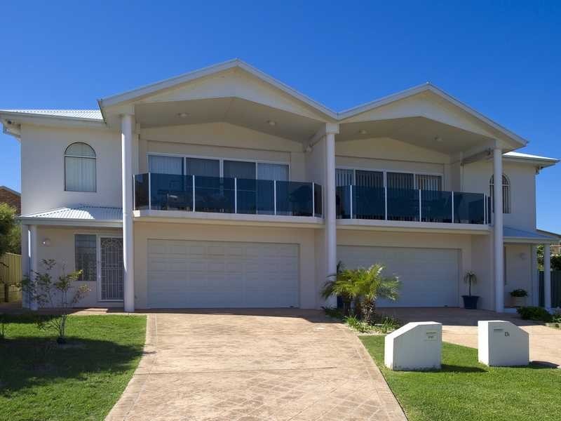Villa 1/17 Amaroo Crescent, Fingal Bay NSW 2315