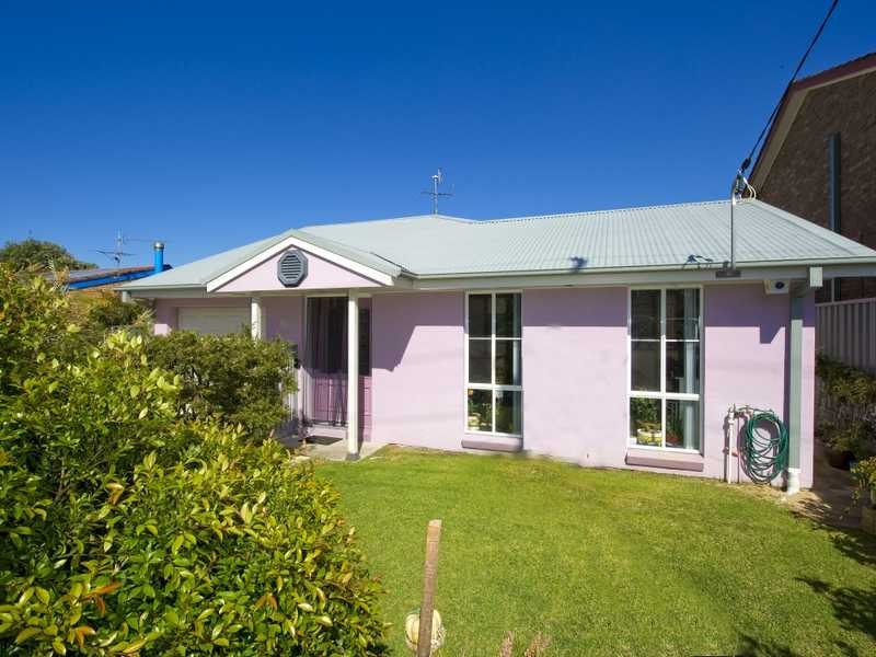 10 Scott Street, Anna Bay NSW 2316
