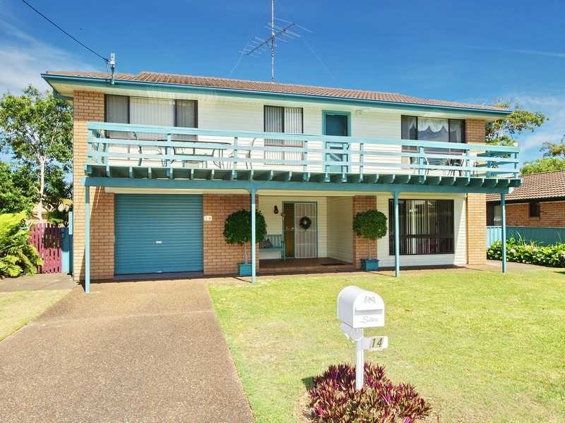 14 Government Road, Shoal Bay NSW 2315