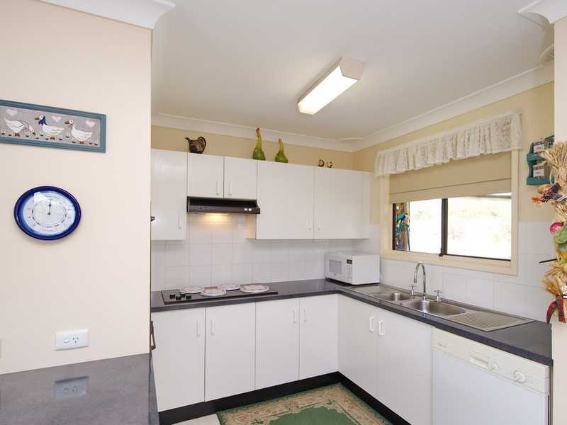 14 Government Road, Shoal Bay NSW 2315