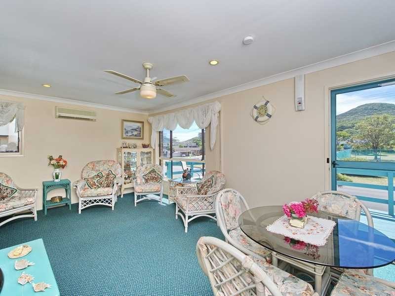 14 Government Road, Shoal Bay NSW 2315