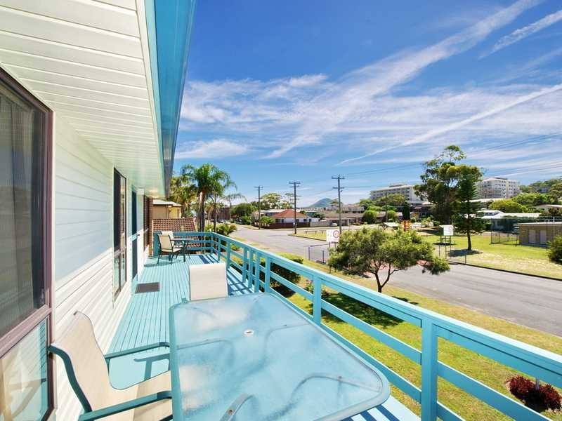 14 Government Road, Shoal Bay NSW 2315