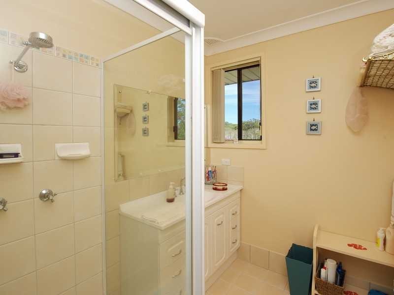 14 Government Road, Shoal Bay NSW 2315