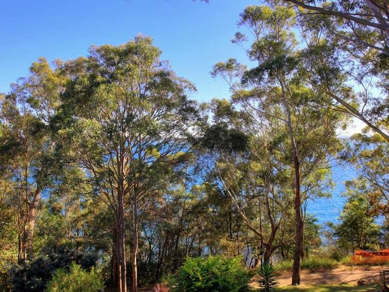 50 Thurlow Avenue, Nelson Bay NSW 2315