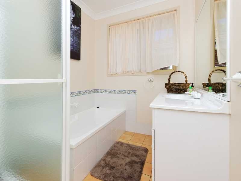 20 Pebble Parade, Fingal Bay NSW 2315