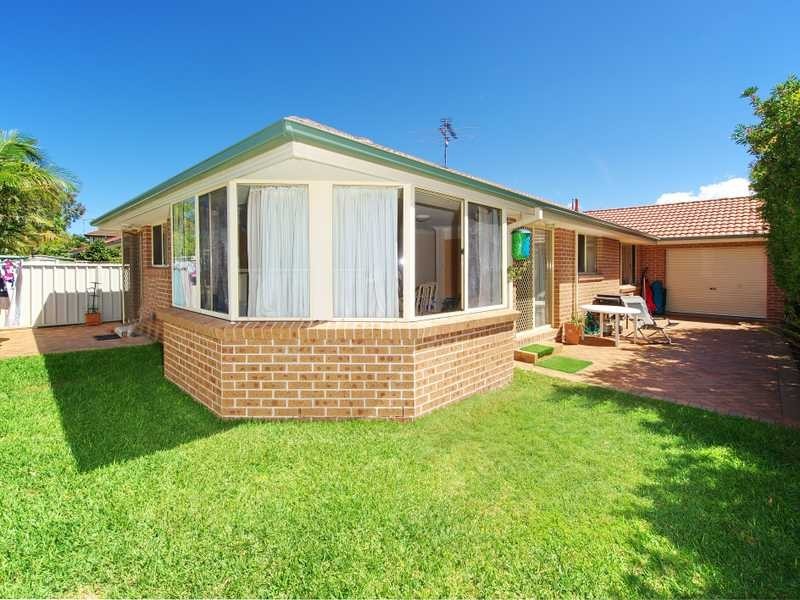 20 Pebble Parade, Fingal Bay NSW 2315