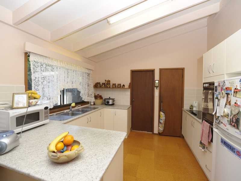 16 Leonard Avenue, Shoal Bay NSW 2315