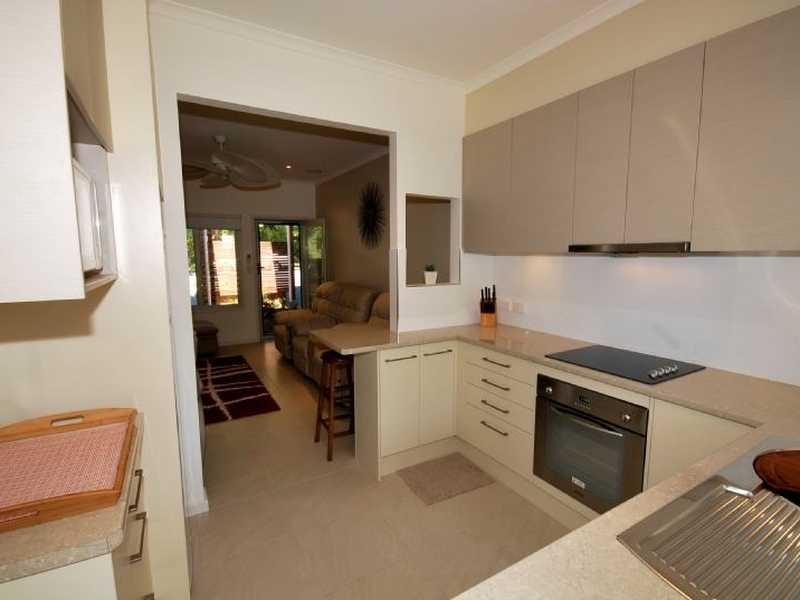 Apartment 4/5 Lillian Street, Shoal Bay NSW 2315