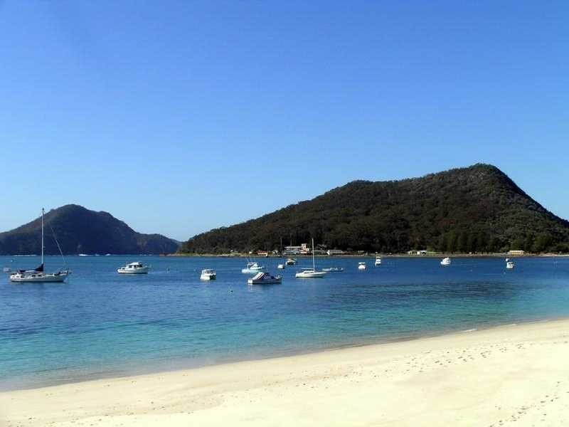 Apartment 4/5 Lillian Street, Shoal Bay NSW 2315