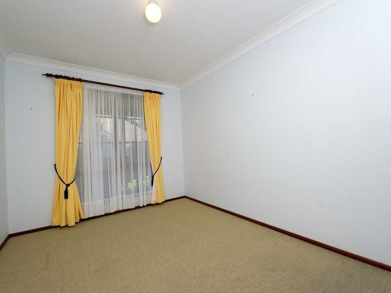 1/4 Shoreline Drive, Fingal Bay NSW 2315