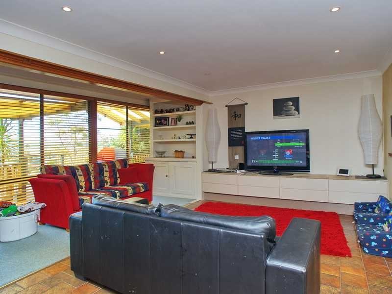 14 Whitbread Drive, Lemon Tree Passage NSW 2319