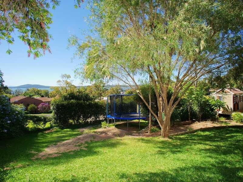 14 Whitbread Drive, Lemon Tree Passage NSW 2319