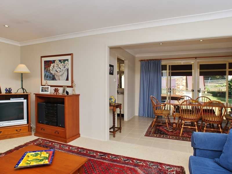 48 Government Rd, Shoal Bay NSW 2315