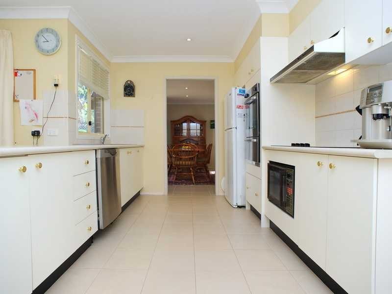 48 Government Rd, Shoal Bay NSW 2315