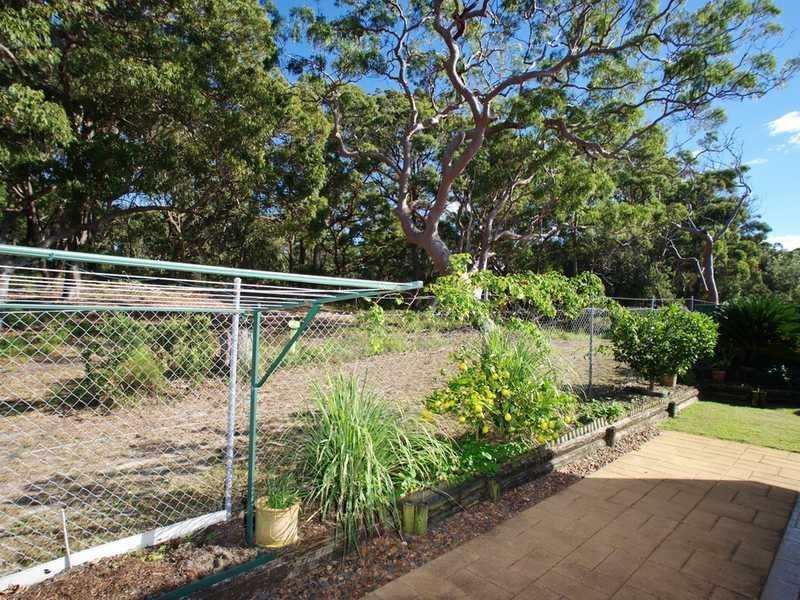 48 Government Rd, Shoal Bay NSW 2315