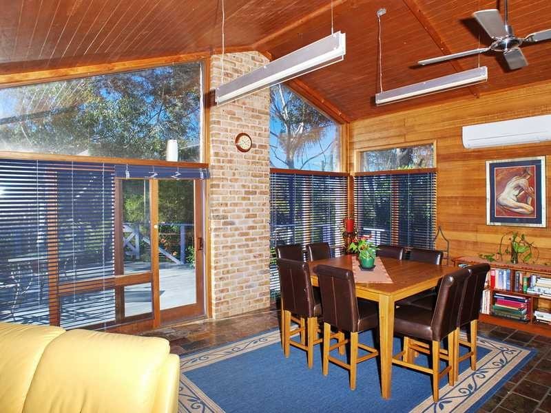 28 Beach Road, Lemon Tree Passage NSW 2319