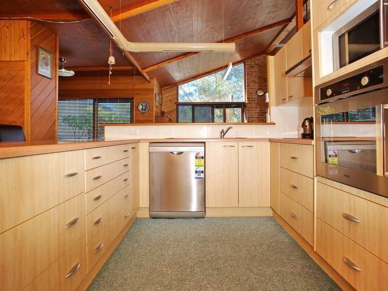 28 Beach Road, Lemon Tree Passage NSW 2319