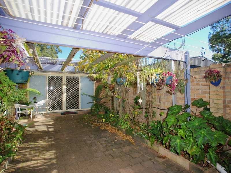 28 Beach Road, Lemon Tree Passage NSW 2319