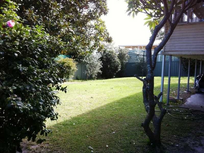 8 Victor Parade, Shoal Bay NSW 2315