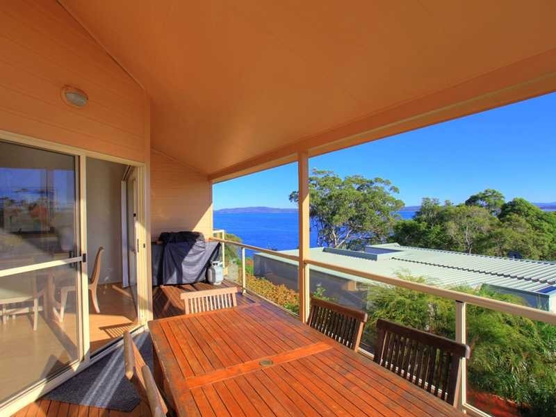 2/30 Thurlow Avenue, Nelson Bay NSW 2315