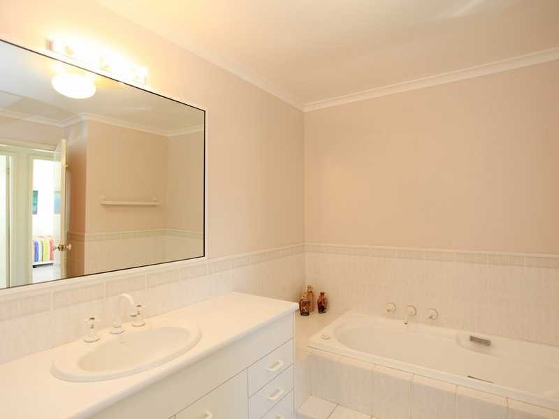 2/30 Thurlow Avenue, Nelson Bay NSW 2315