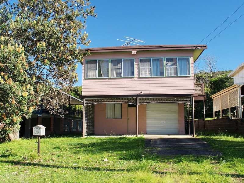 28 Marine Drive, Fingal Bay NSW 2315