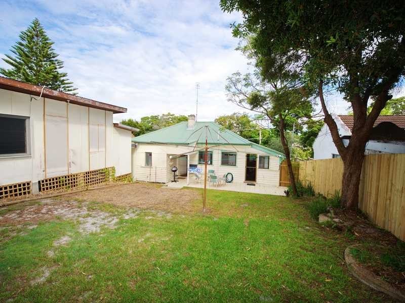 22 Tomaree Road, Shoal Bay NSW 2315