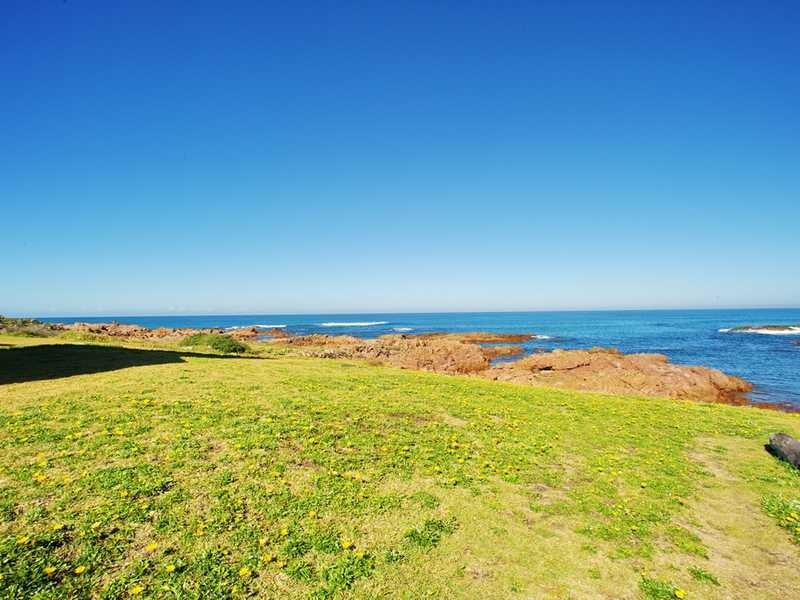 2 Morna Point Road, Anna Bay NSW 2316