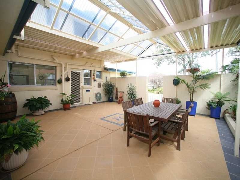 42 Caswell Crescent, Tanilba Bay NSW 2319