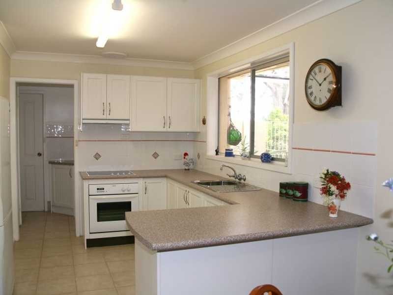 42 Caswell Crescent, Tanilba Bay NSW 2319