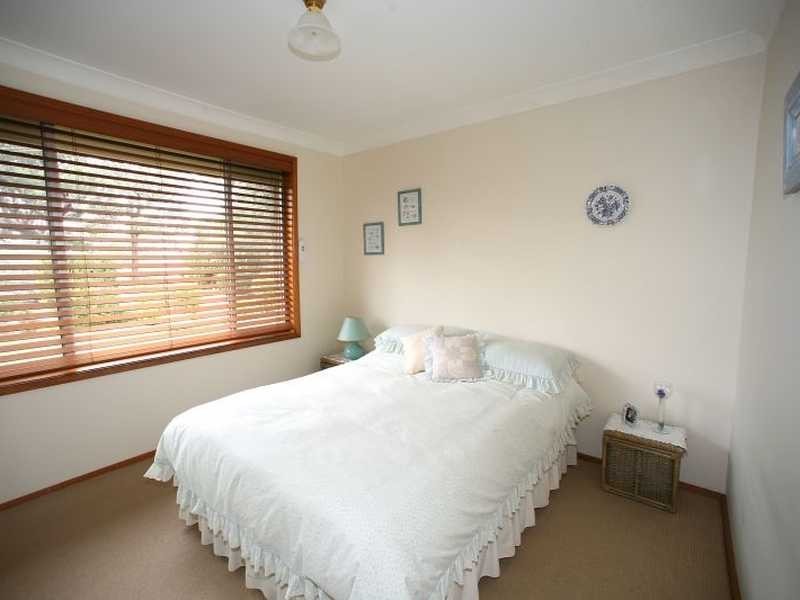 42 Caswell Crescent, Tanilba Bay NSW 2319