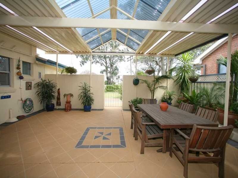 42 Caswell Crescent, Tanilba Bay NSW 2319