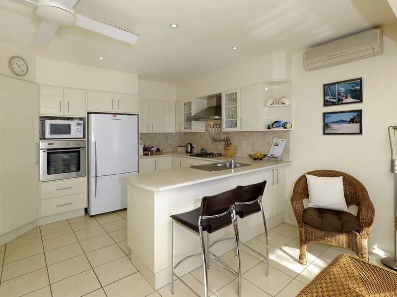 8 Vista Avenue, Soldiers Point NSW 2317