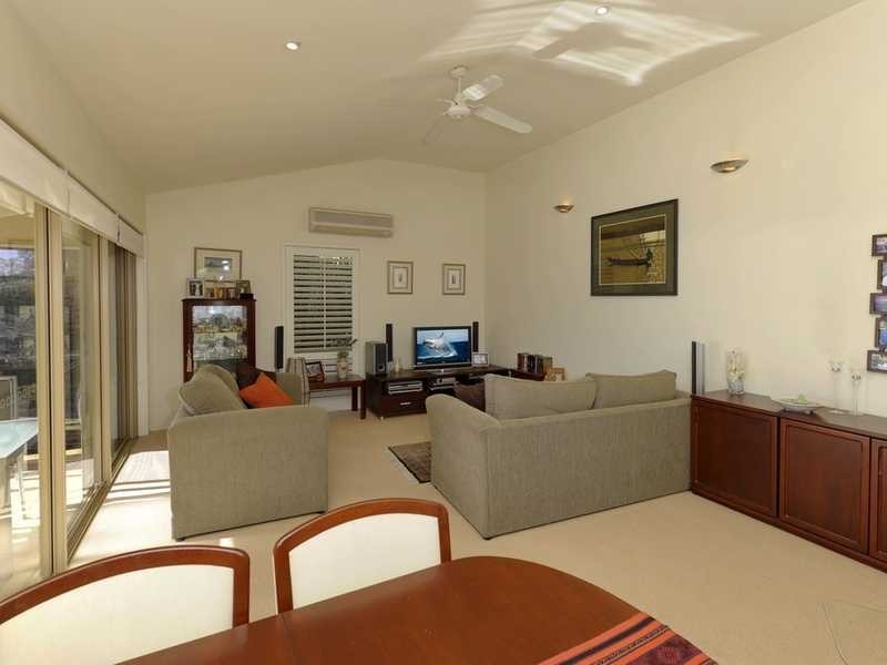 8 Vista Avenue, Soldiers Point NSW 2317