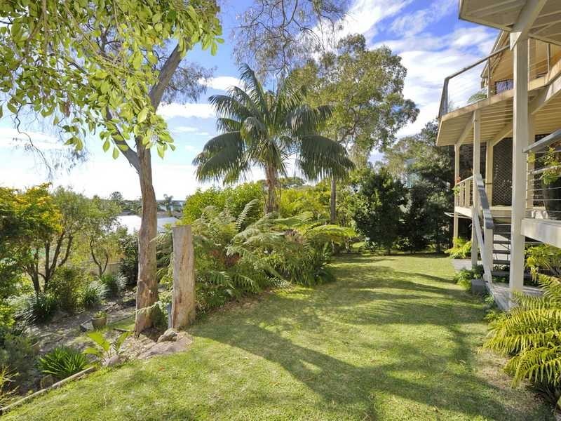8 Vista Avenue, Soldiers Point NSW 2317