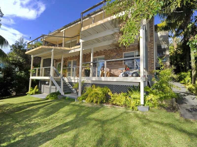 8 Vista Avenue, Soldiers Point NSW 2317