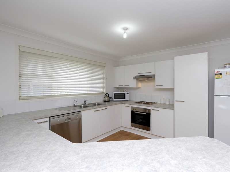 33 Broughton Circuit, Tanilba Bay NSW 2319