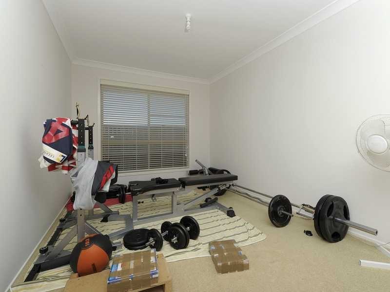 33 Broughton Circuit, Tanilba Bay NSW 2319