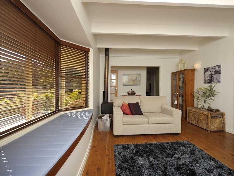 8 Ocean Beach Road, Shoal Bay NSW 2315