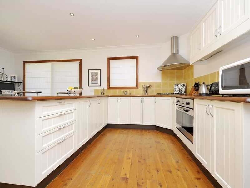 8 Ocean Beach Road, Shoal Bay NSW 2315