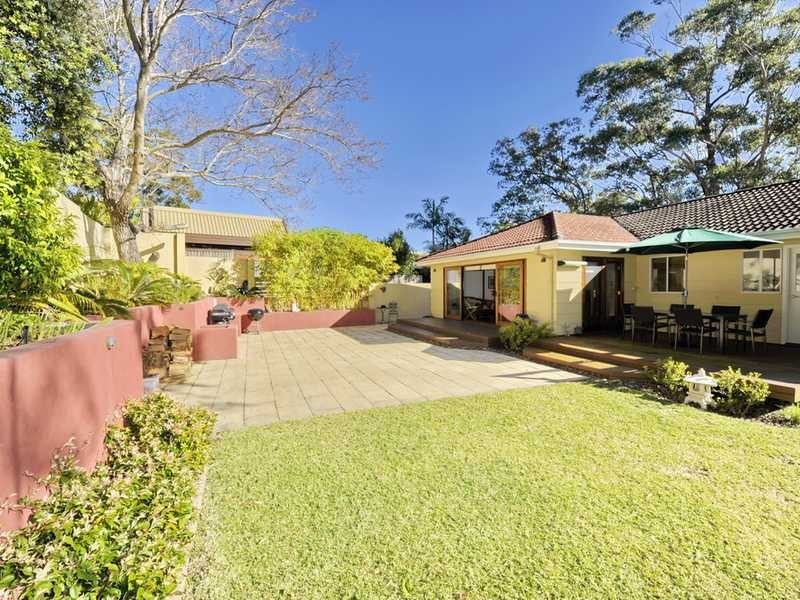 8 Ocean Beach Road, Shoal Bay NSW 2315