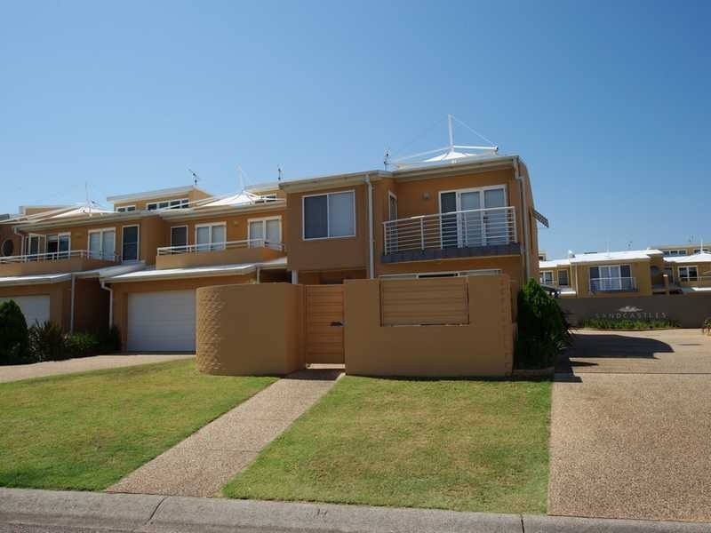 Unit 5/8 Ala Moana Way, Fingal Bay NSW 2315