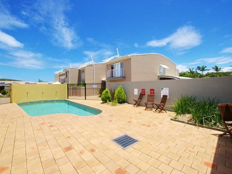 Unit 5/8 Ala Moana Way, Fingal Bay NSW 2315