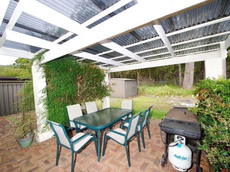 96 Government Road, Shoal Bay NSW 2315