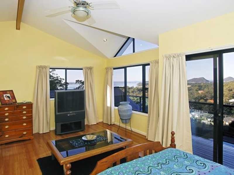 7a Tareebin Road, Nelson Bay NSW 2315