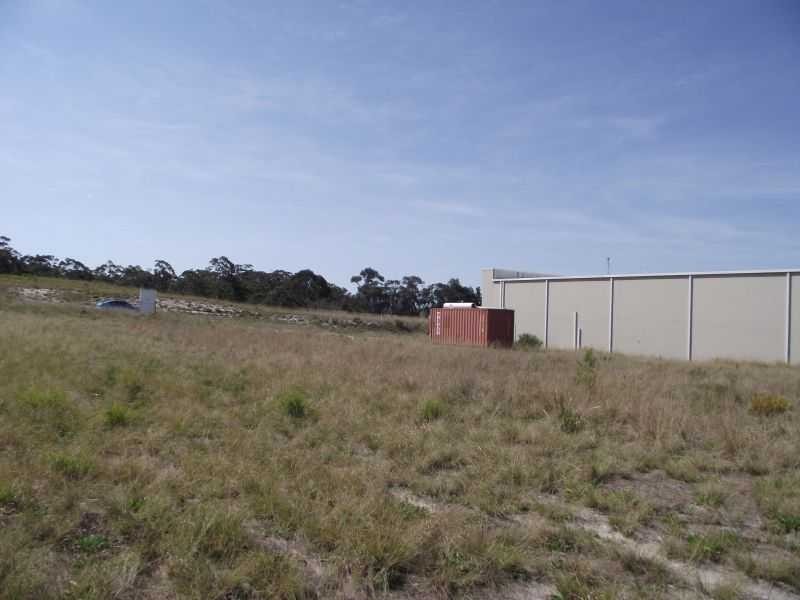 14 Shearwater Drive, Taylors Beach NSW 2316