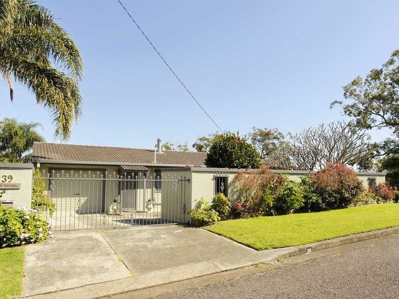 39 Vista Avenue, Soldiers Point NSW 2317