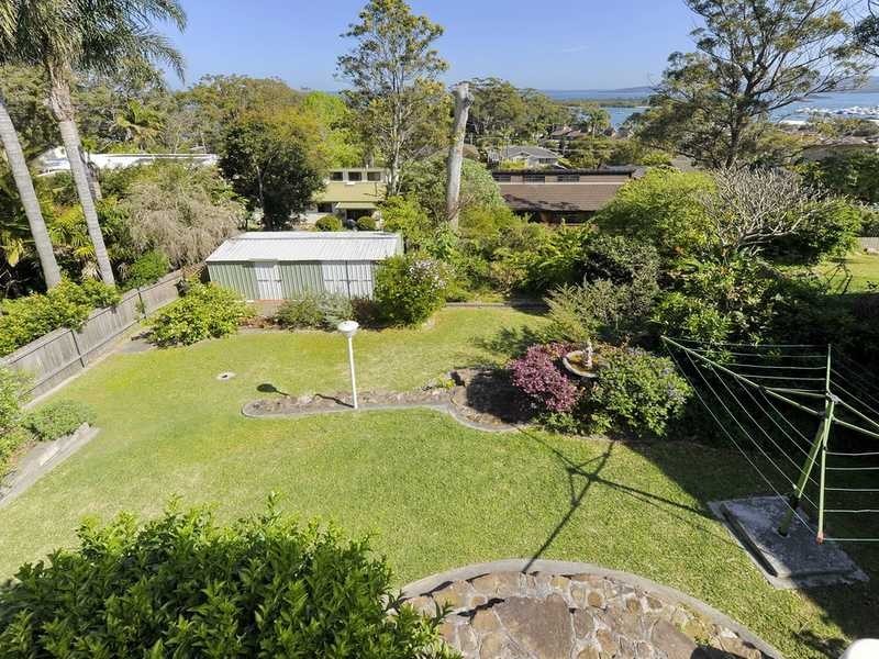 39 Vista Avenue, Soldiers Point NSW 2317