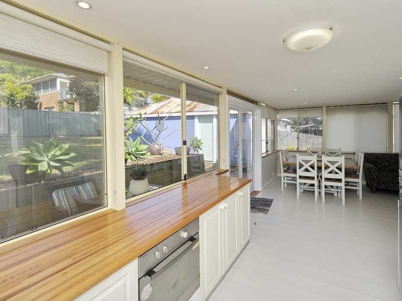 14 Tomaree Road, Shoal Bay NSW 2315